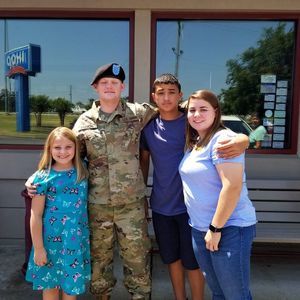 Meet your Posher, Glenda